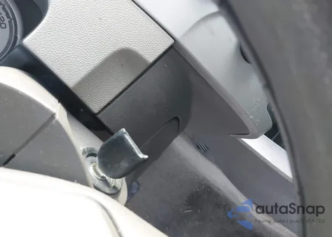 2010 Ford Focus Se z USA, uszkodzony, nr VIN 1FAHP3FNXAW107824